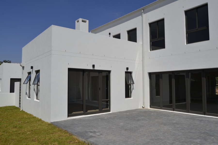 4 Bedroom Property for Sale in Croydon Gardens Estate Western Cape